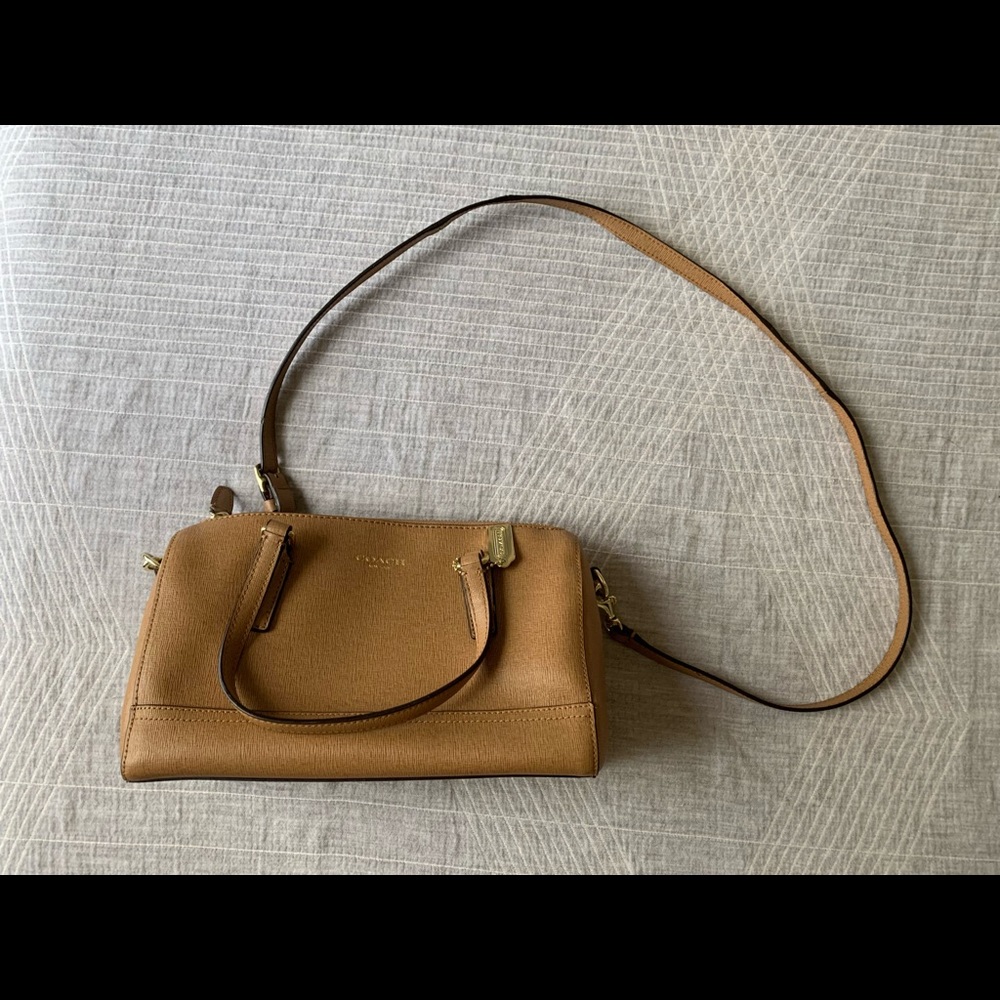 Small coach crossbody purse tan caramel